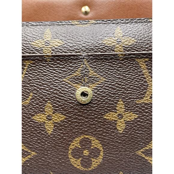 LOUIS VUITTON Authentic Porte Tresor International Wallet Monogram. One Owner! - Picture 10 of 15